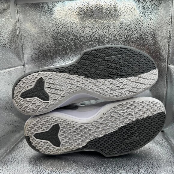 Size 13 Nike Kobe Bryant Mamba Fury White‎ Platinum Gray Mens Shoes CK2087-100 main image 5